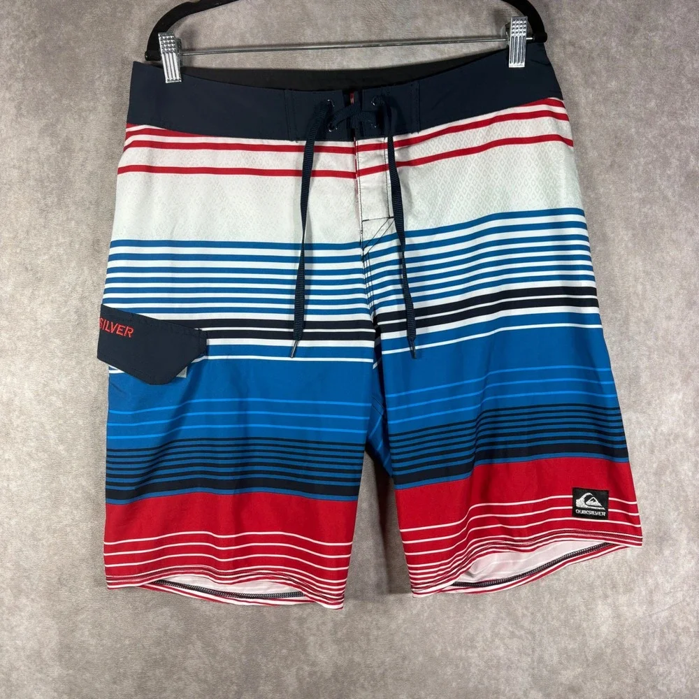 Quiksilver Board Shorts Mens 34 Blue Red White Striped Surfing Swimwear Beach